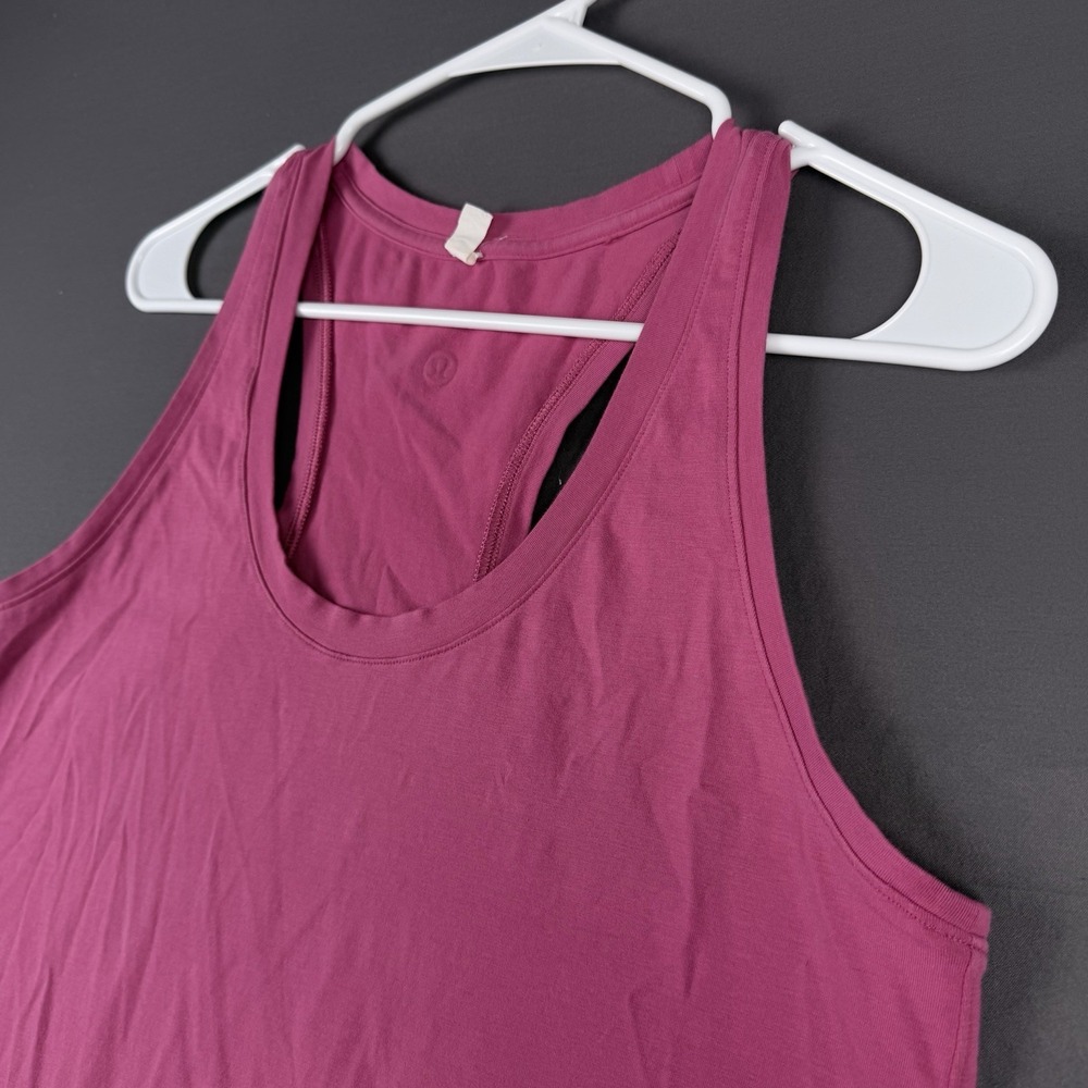 Lululemon Purple Racerback Tank Top Scoop Neck Athletic Fit Size 8